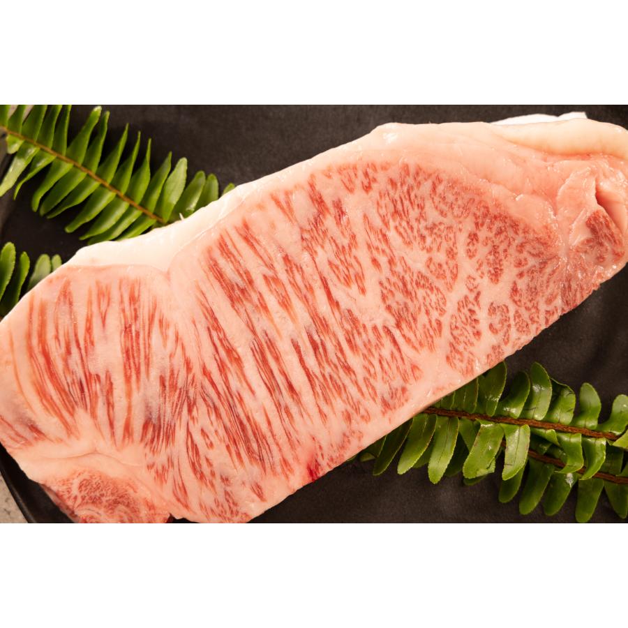 ＜京都丹波牧場＞”長期肥育”黒毛和牛「平井牛」A5ランクステーキ用（サーロイン）300g