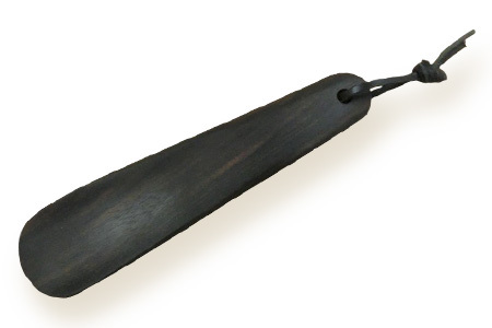 靴ベラ　ハーフ（黒檀）18cm［徳島 那賀 靴ベラ くつべら 木材 木製品 黒 靴 革靴 スニーカー メンズ レディース 男性 女性 軽い 持ち運び 携帯用 日常使い 和風 シンプル おしゃれ 上品 