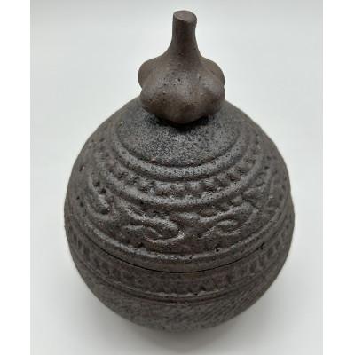 ふるさと納税 青森県 縄文文様ガーリックポット(小・濃茶)