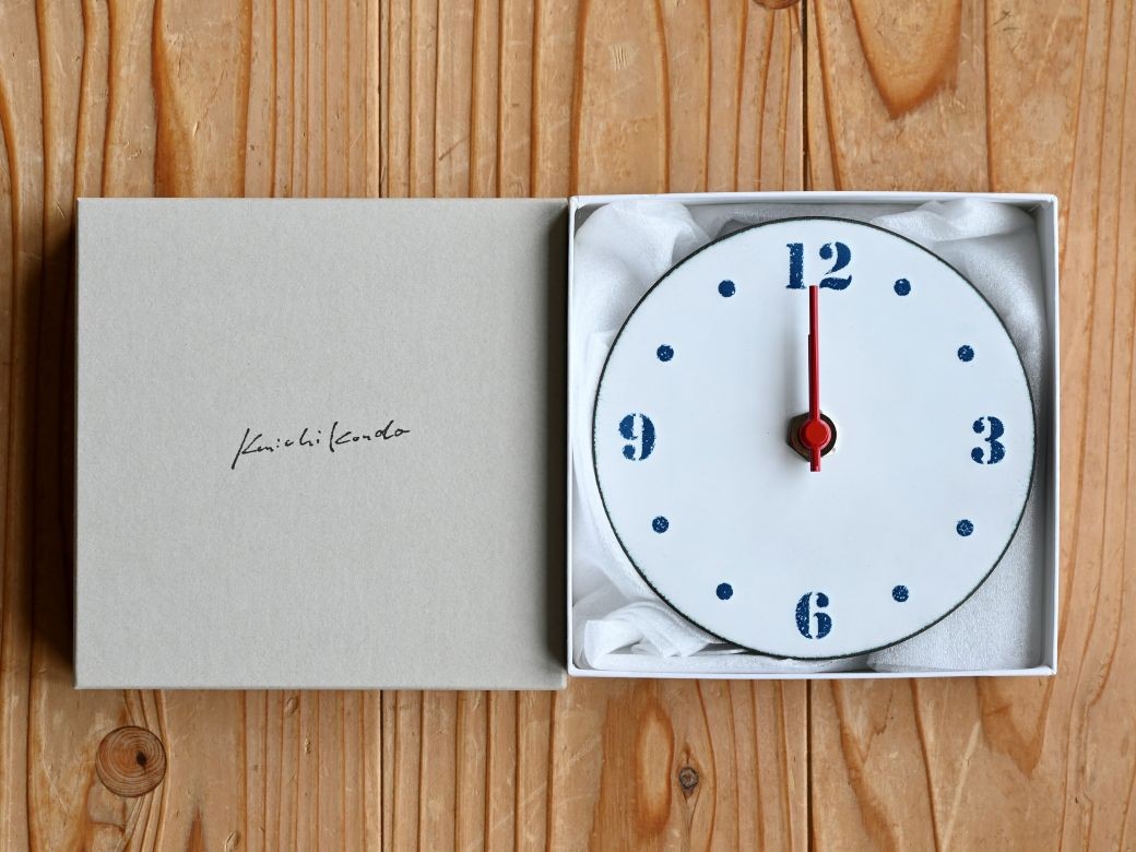 ボックスに入れてお届けします。