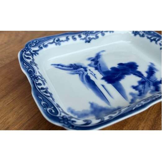 有田焼 染付縁唐草見込み瀑布図長角皿 2枚 セット【有田焼 花伝作】食器 器 うつわ 長角皿 和皿 滝 向付 染付 唐草 35000円 A35-380_イメージ2