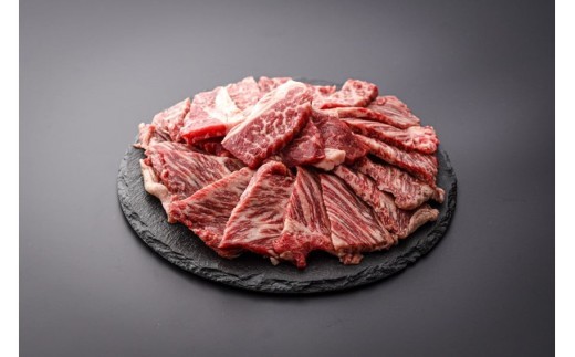 ほどよく霜降りが入った肩ロース