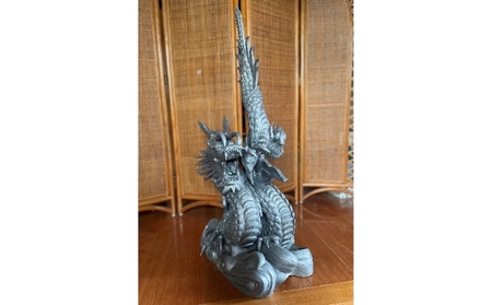 瓦細工師手作り【俱利伽羅龍】 置き物 迫力 インテリア 利伽羅不動 利伽羅明王 不動明王の化身 いぶし粘土 瓦焼き物 