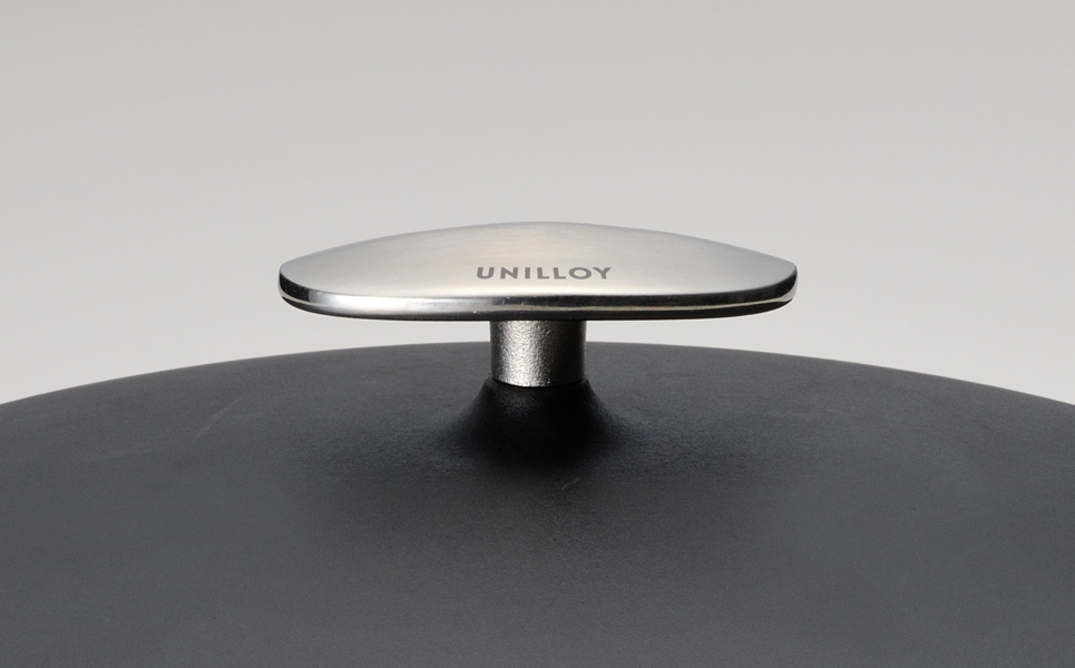 [UNILLOY（ユニロイ）] 浅型キャセロール（ホーロー鍋） 22cm くろがね【065P008】