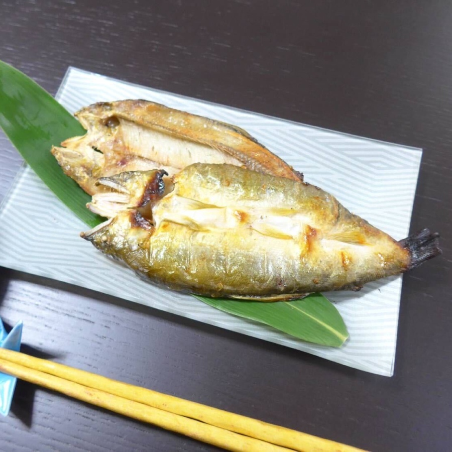 天然波乗り鮎の一夜干し 計400g（6～15尾）