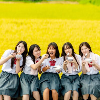 ふるさと納税 十日町市 【毎月定期便】女子高生コラボ!特栽魚沼コシ6kg+かぐらなんばん味噌+ホッポロ漬各200g全12回 |  | 02