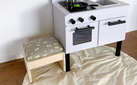 1人掛け（グレーちょうちょ柄）