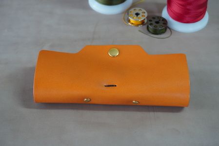 メガネケース 栃木レザー 牛革 日本製 レザー 天然皮革 眼鏡ケース グラスケース 人気 実用的 ギフト 誕生日 プレゼント 還暦 両親 男性 女性 昇進 上司 レディース メンズ シンプル 使いやす