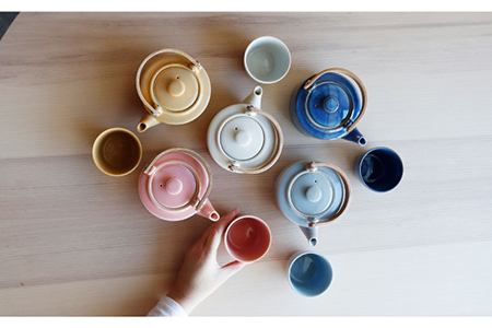 【美濃焼】祥-syo- 土瓶急須ギフト 茶敷き付き 灰【株式会社ロロ】ティーポット 湯呑み シンプル かわいい おしゃれ 贈り物  紅茶ポット 緑茶 ハーブティー おうちカフェ ナチュラル  [MBZ