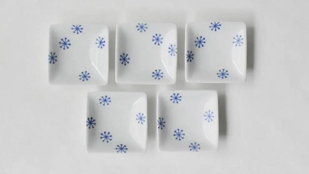 【AB489】【波佐見焼】es判子 角小皿 ゆきはな 【西海陶器】5 43471