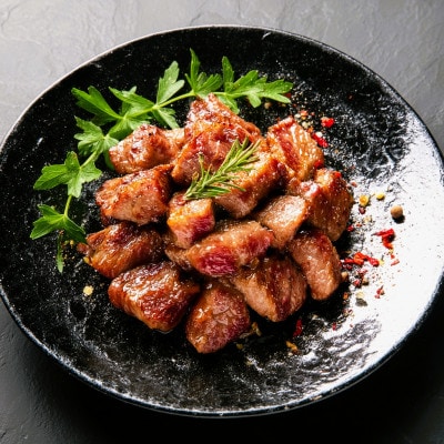 【A4～A5】博多和牛サイコロステーキ　800g(400g×2p)(宇美町)【配送不可地域：離島】