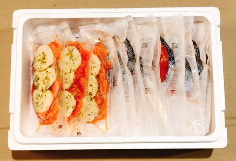 スモークサーモンカプレーゼ3～5P(計500g)＆塩銀鮭切り身1切×25P C-09047