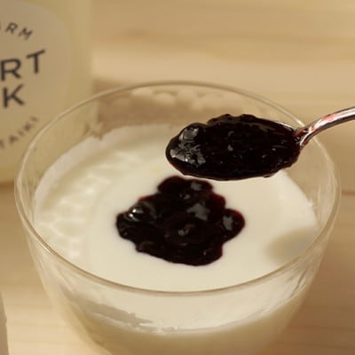 半田ファームの自家製ヨーグルトとハスカップジャムセット【AT-007】【配送不可地域：離島】