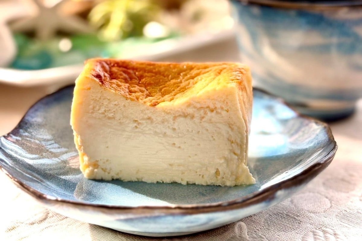 
            【ホテルシェフ監修】極上とろ生チーズケーキ（プレーン）470g　｜チーズケーキ チーズ ケーキ スイーツ デザート お菓子 おかし おやつ カフェ 生食感 3種類 チーズ ブレンド 酸味 濃厚 グルテンフリー お取り寄せ お祝い パーティー 冷凍 ホテル シェフ 監修 　PT00006
          