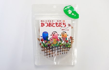 【訳あり・簡易包装 鰹節】荒節 かつおともだち厚削り鰹節15g×15袋(カネニニシ/A-434)     本場 鹿児島 の かつお節！料理にも使いやすい かつお節！【 鰹節 かつお節 かつおぶし 鰹 