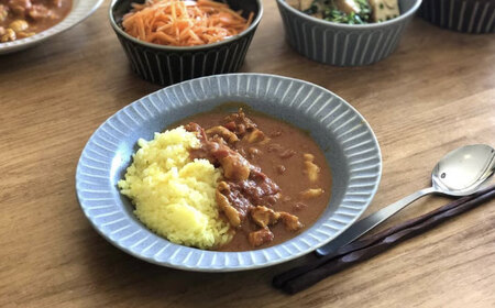 【美濃焼/みずなみ焼】 シックな 北欧風食器 しのぎカレーパスタ皿 2枚セット ブルーグレー 瑞浪市 / 山喜製陶 プレート カレー皿 食器 [AZCP002]