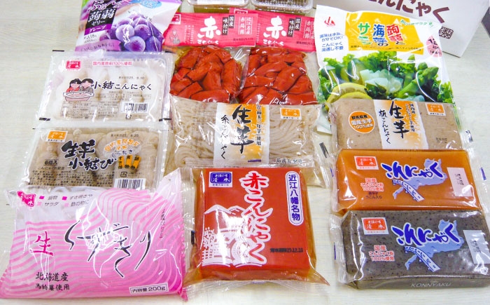 
                  こんにゃくおまかせギフトセット 合計約2425g / ダイエット 糖質オフ 国産 しらたき おでん 蒟蒻 糸こんにゃく 板こんにゃく ヘルシー 低カロリー 糖質制限 グルテンフリー 低糖質 置き換え 健康食品 食品 惣菜 おつまみ 常備菜 詰め合わせ 詰合せ 贈り物 贈答用 御祝 内祝 ギフト プレゼント 誕生日 まとめ買い / 栗東市 / 株式会社清水商店 [BIAG005]
                
