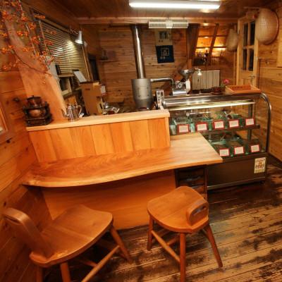 ふるさと納税 由利本荘市 自家焙煎珈琲(豆)　4種類詰め合わせ　【中煎り】 |  | 02