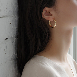 ≪MONICE≫K18イエローゴールド 直径30mm フープピアス【TE-135】