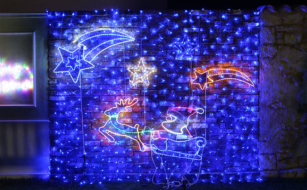 サンタとトナカイのモチーフのLEDイルミネーション(L2DM288）