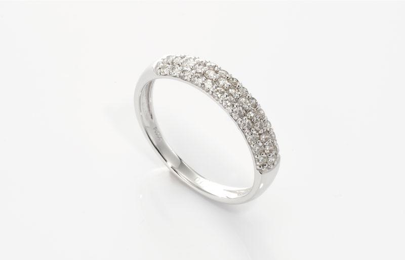 ARC-EN-CIEL プラチナ ダイヤリング（計 0.50ct）【鑑別書付き ジュエリー プレゼント ギフト ファッション アクセサリー 贈り物 贈答 お祝い 記念日】 J001-3