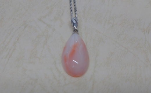 
海の秘宝珊瑚：ペンダントC
