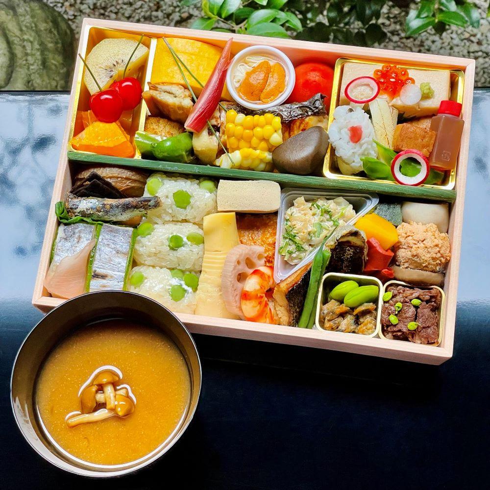 【祇園丸山】初夏の特製弁当 -祇園-（一人前）［ 京都 料亭 京料理 人気 おすすめ 老舗 グルメ ミシュラン お取り寄せ ］ 261009_A-ZC028