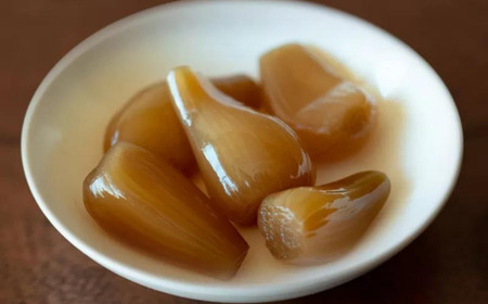 たまり漬け(180ｇ1個）・味噌（1kg1個）【 常陸太田市たまり漬 里川町 地場産漬物 野菜たまり漬 里美 お漬物 茨城県産たまり漬 米 大豆100% 手作り漬物 味噌 たまり漬人気漬物】