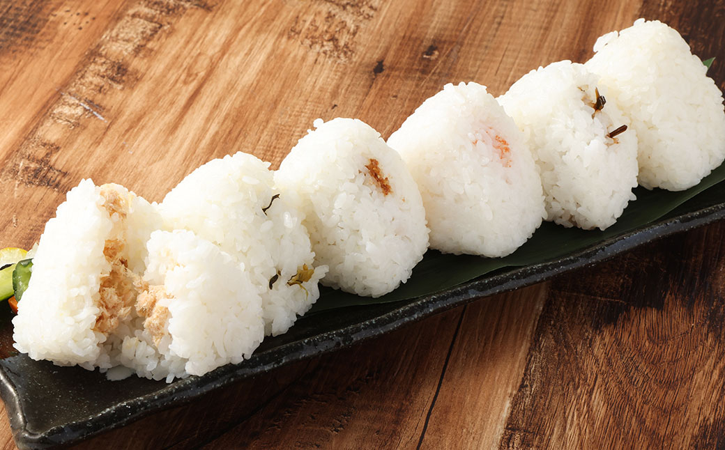 【1ヶ月毎9回定期便】 北海道の恵み ふっくら冷凍おにぎり（鮭・明太子・昆布・高菜・鯖・鰹節） 6種セット 計270個