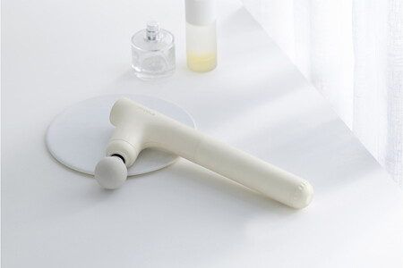 ビューティーケアガンプラス　FRT-M02-W　オフホワイト