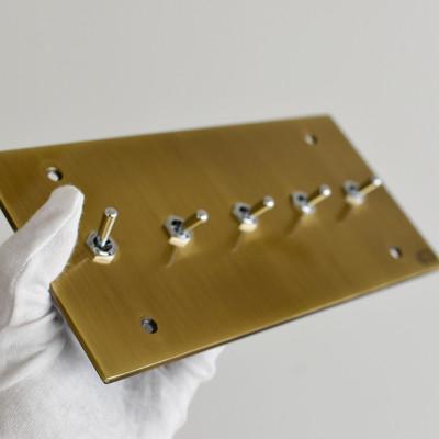ふるさと納税 木津川市 HITTITEのトグルスイッチ　真鍮色　L(6口2列形) |  | 02