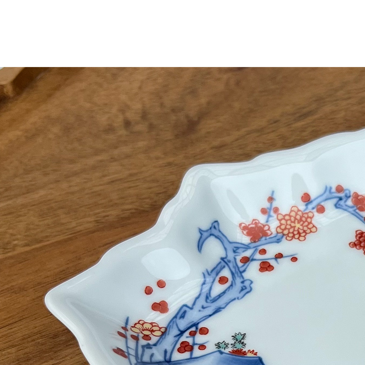 有田焼 色絵梅花人物文木の葉形銘々皿 2枚 セット 【有田焼 花伝作】食器 器 うつわ 和皿 銘々皿 上品 日本食 梅 花 銘々皿 35000円 A35-379_イメージ5