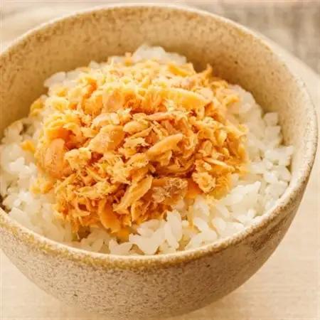 釧之助本店人気の組合せセットB＜銀だら味噌漬け＆いか塩辛＆焼鮭手ほぐし＞_銀だら味噌漬け 銀鱈 ぎんだら ギンダラ 魚 漬魚 味噌 いかの塩辛 イカ 烏賊 鮭フレーク 鮭 さけ サケ 魚介類 海鮮 絶