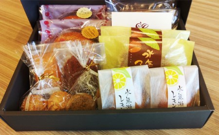 水無瀬の焼き菓子詰め合わせ ／ スイーツ 焼菓子 洋菓子 お菓子 ドーナツ フィナンシェ マドレーヌ クッキー パウンドケーキ レモンケーキ セット ティータイム おやつ ご褒美 人気商品 食べ比べ 大阪府 No.058