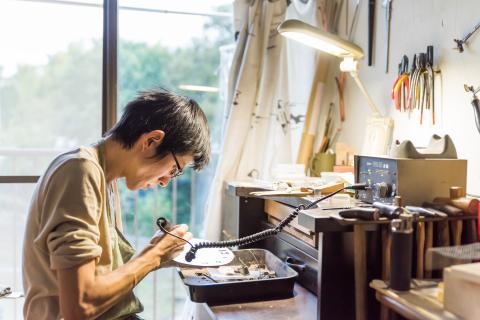 Kenichi Kondo　七宝じかん 七宝文字盤S（壁掛け時計セット・白地に黄色文字）