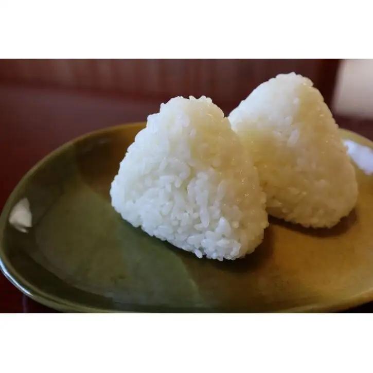 【令和8年産 先行予約】【定期便／全4回】精米3kg 新潟県魚沼産コシヒカリ「山清水米」 お米