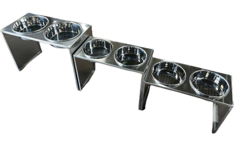 ごはん台 大きなわんちゃんのごはん台（小） ペット ペット用品 犬 テーブル 食事 給水 エサ台 オールステンレス 日進市 愛知県