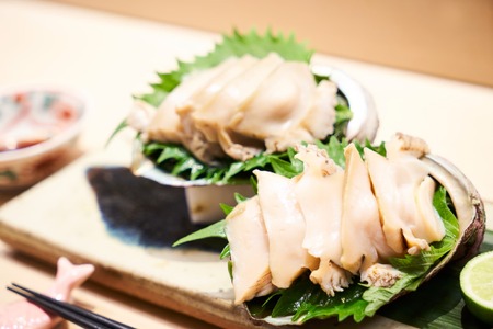 肉厚！ 広田湾産 養殖あわび 8個セット (殻長 7cm～8cm) アワビ