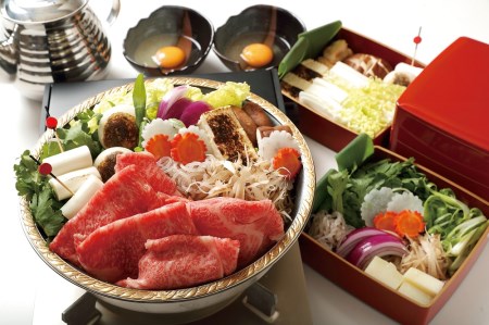 【鉄板焼 心】幻の神戸ビーフとうたわれた「黒田庄和牛」を味わう最高級すき焼きコース＜１名様＞お食事券（ホテル ラ・スイート神戸ハーバーランド） 61-2