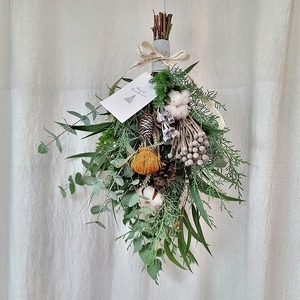 Xmas 自分で作る スワッグ 【白】新潟 阿賀 たけむら生花店  キット｜季節 おまかせ インテリアグリーン ドライフラワー 花   贈り物  花束 ギフト 送料無料 プリザ クリスマス プレゼント  壁掛け おしゃれ ナチュラル 自作 期間限定 ※2025年11月中旬頃より順次発送
