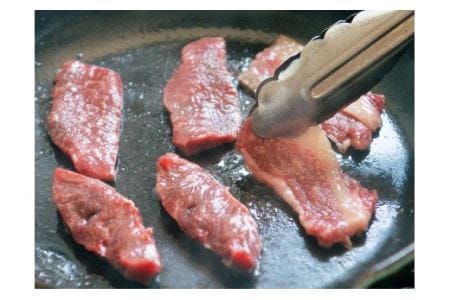 いぶさな牛　焼肉　800g 【 肉 牛肉 国産牛肉 和牛 BBQ アウトドア いぶさな牛 希少牛肉 焼肉用 バーベキュー 牛肉 】