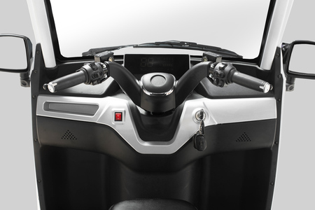 《電動トゥクトゥク》VIVEL (EV TRIKE) 3人乗り Li2000 ライトグレー 航続100km｜ビベルトライク 電気トライク EVトゥクトゥク 電動乗り物 電動自動車 電気バイク [055