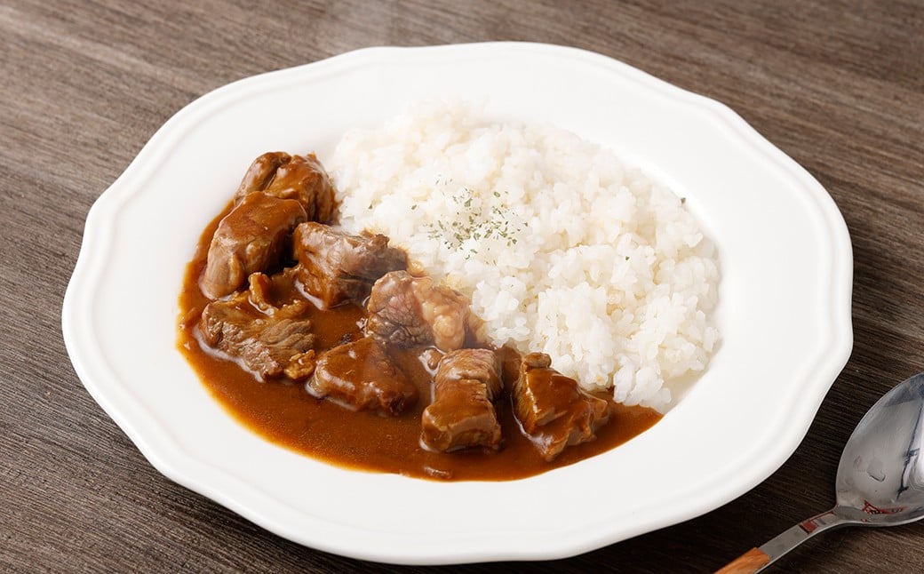 出荷数0.02％の奇跡土佐あかうし和牛カレー・シチュー用（サイコロカット）　約1kg