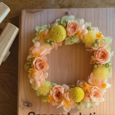 ふるさと納税 阿南市 【おめでとうギフト】記憶に残る記念プリザーブドフラワー　祝福の想いを刻み花で彩る特別な人気の贈り物　 |  | 02