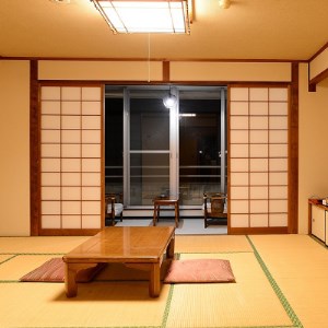 まるは食堂旅館 南知多豊浜本店　知多の恵みコース付ペア御宿泊券(1泊2食付)【1269236】