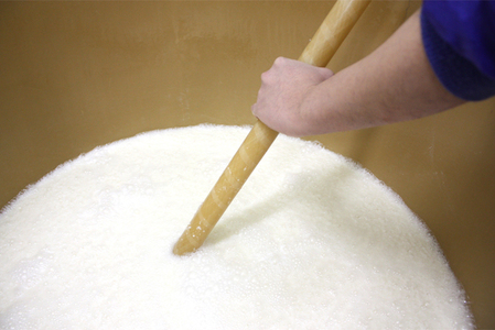 日本酒 越乃雪椿 月の玉響 純米大吟醸（720ml×1本 桐箱入り） 日本酒 地酒 純米大吟醸酒 山田錦 加茂市 雪椿酒造 日本酒 新潟の日本酒 日本酒ギフト 加茂市日本酒 新潟日本酒 人気の日本酒 