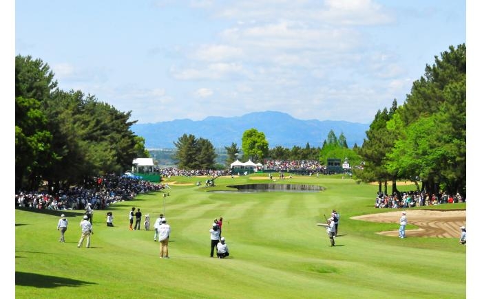 
            土日祝 4名様 ゴルフプレー券 （キャディ付）/ コース 利用券 熊本県 菊陽町 【菊陽緑化興産株式会社(熊本空港カントリークラブ)】 [BHBB003]
          