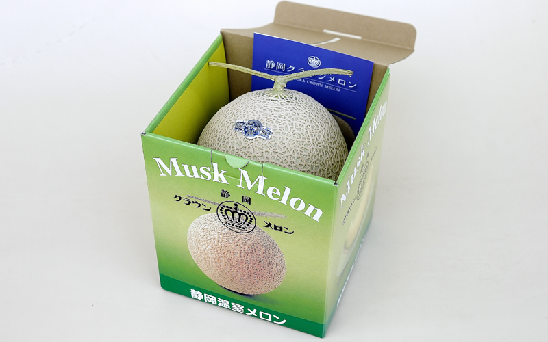 クラウンメロン”極メロン”１玉入　ギフト箱入り 