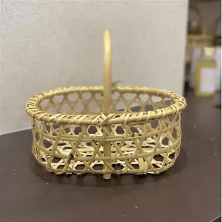 津軽竹籠と水を一滴も使わない丸絞りりんごジュース5本セット【1670505】