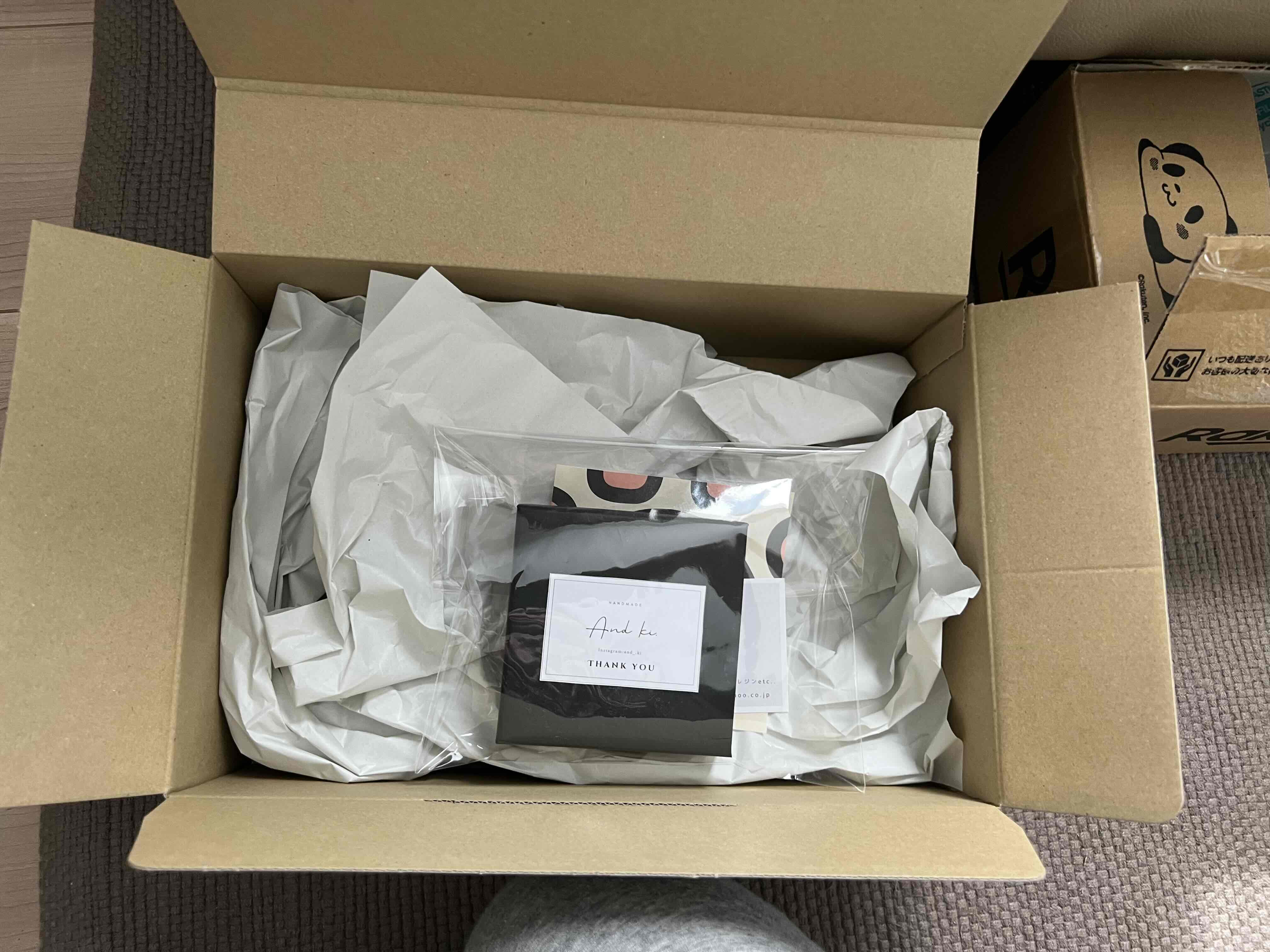 こぎん刺し 印鑑ケース ピンク 摘果染めこぎん糸（薄桃） 【 ハンドメイド 手作り 青森 津軽 五所川原 草木染 かわいい おしゃれ 伝統的な刺し子技法 こぎん刺し 】